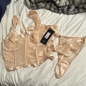 Fashion nova bustier top and bottom